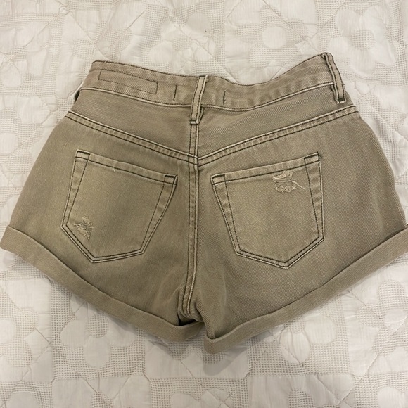 Bullhead High Rise Shorts - Picture 2 of 3